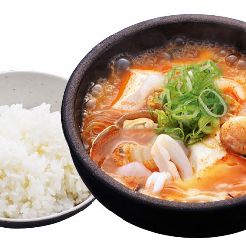 海鮮スン豆腐　定食ごはん付き