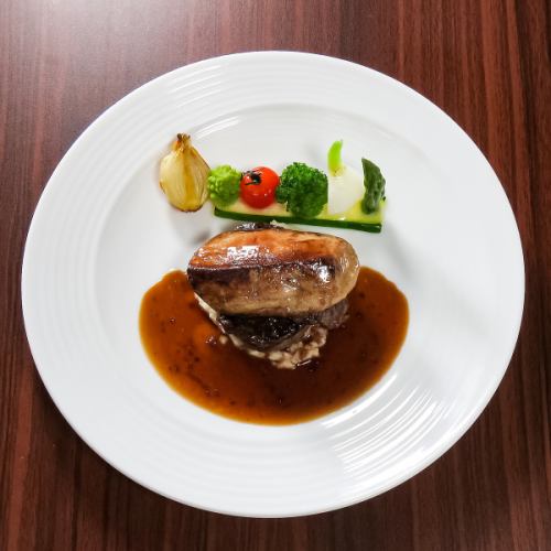 An exquisite dish by a chef who has gained experience at the prestigious Imperial Hotel ♪