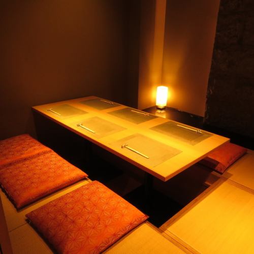A completely private room with a spacious sunken kotatsu tatami room