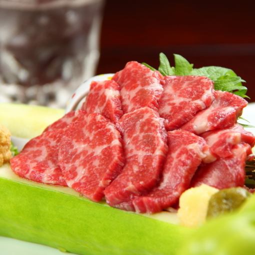[Including the famous horse sashimi] Kumamoto local cuisine course (120 minutes all-you-can-drink included) 7,000 yen (tax included)