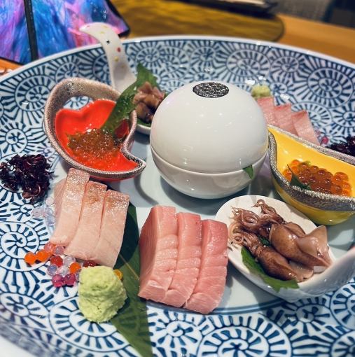 12月・3月・4月除く【月から木限定（祝前除く）】旬会席コース（120分飲み放題付）7000円(税込)