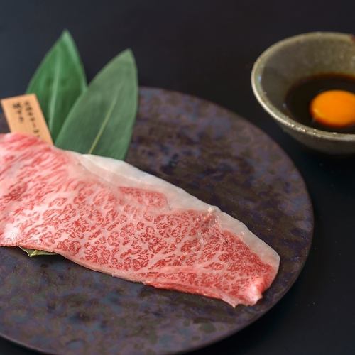 石垣牛サーロインの焼きすき 卵黄添え