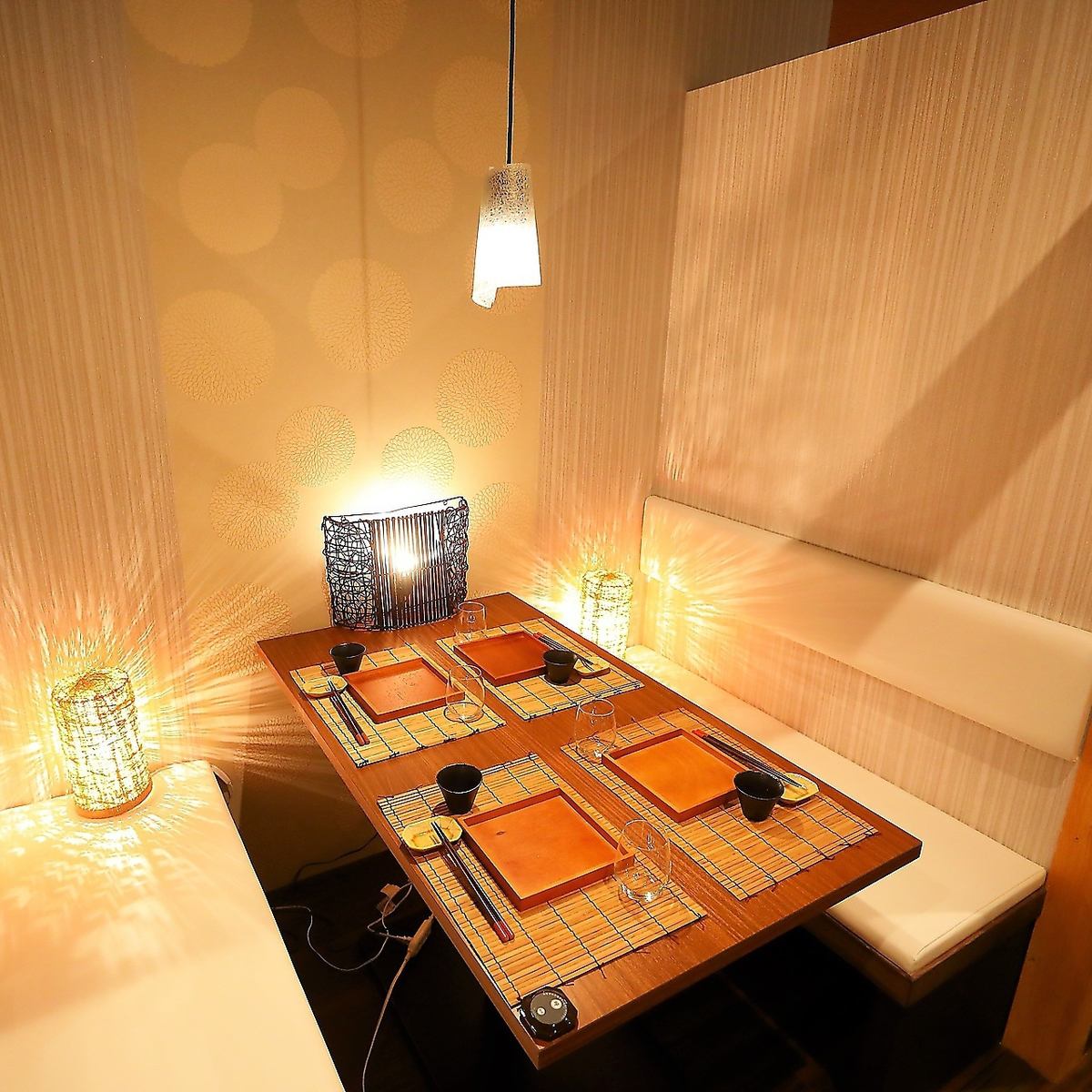 All seats are private rooms. A hideaway for adults with a calm horigotatsu table. Birthday benefits are available.