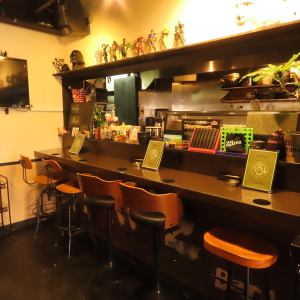 カウンター席を11席ご用意しております。