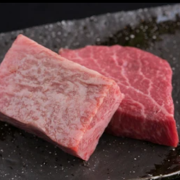 【楓】国産牛が楽しめる。テンダーロインステーキや焼き野菜にデザートまで8250円(税込)