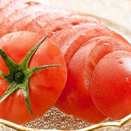 organic tomato slices