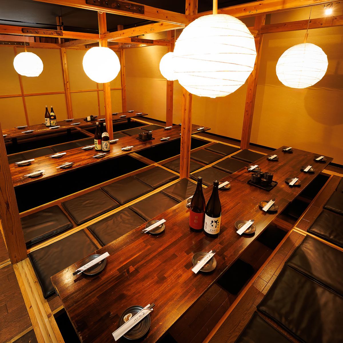 We can accommodate private parties of up to 100 people! Leave your large banquets to us!