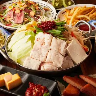 [2-hour all-you-can-drink with draft beer] Miyazaki local chicken thigh grill and Hakata offal or chicken salt chanko hot pot 'Iki Course' 3500 yen