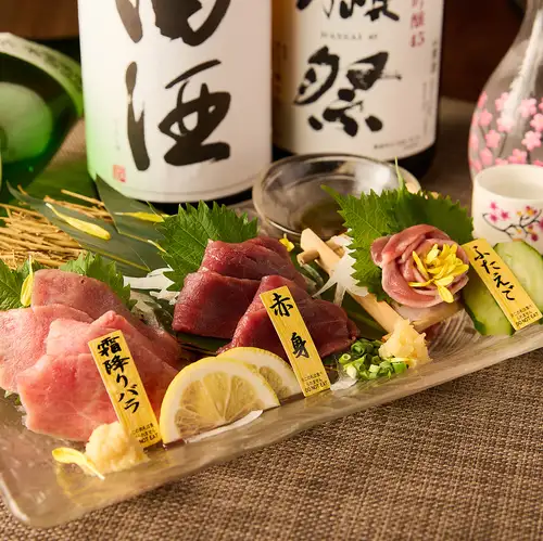 琳琅满目的彩色海鲜和九州特色菜肴正等着您!