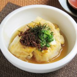 揚げ出し豆富　牛そぼろ出汁の玉子とじ