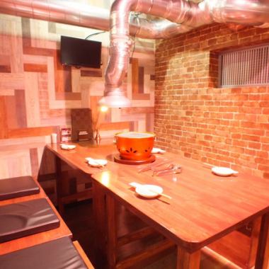 Dinner with family and friends ♪ delicious Kuroge Wagyu beef yakiniku ♪ In the settled store you have visited customers of a wide range of generations! 【Table seat 6】