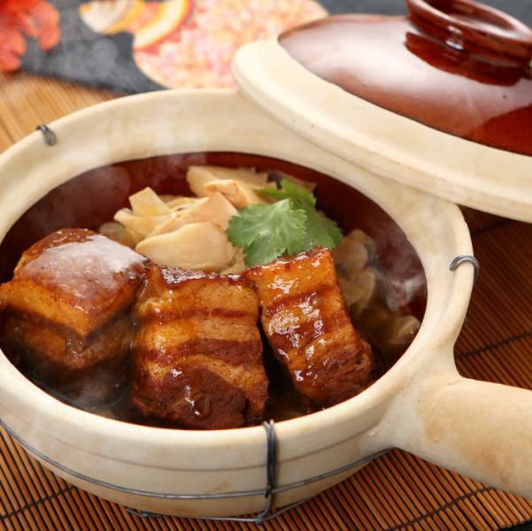 コース料理は3種類ご用意しております。各種宴会、歓送迎会も是非当店で！