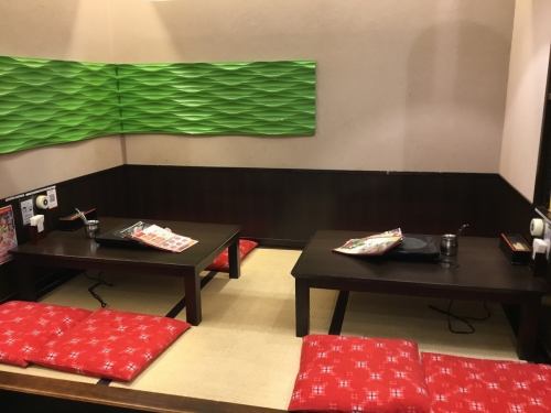 ご家族様でのお食事や女子会ランチなど様々なシーンでご利用可能！4名様から8名様までお座りいただけるお座敷をご用意しております。お席は広々とお使いいただけますのでゆっくりとお食事をお愉しみください。