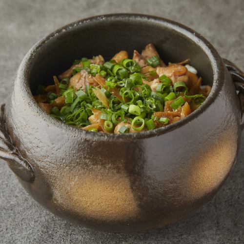 鶏牛蒡土鍋ご飯(中)