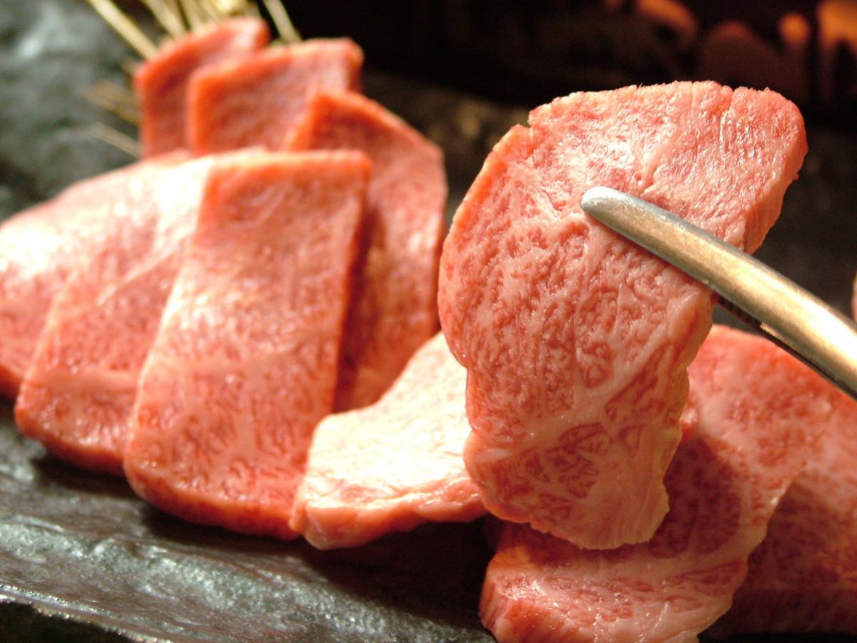 Japanese black beef from Anraku livestock from Miyazaki prefecture !! Fresh meat purchased directly ♪