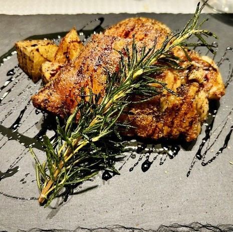 とりもも肉のコンフィ バルサミコソース