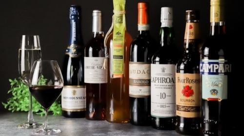 スパイス焼酎や、ソムリエが厳選したハーブに合うワイン