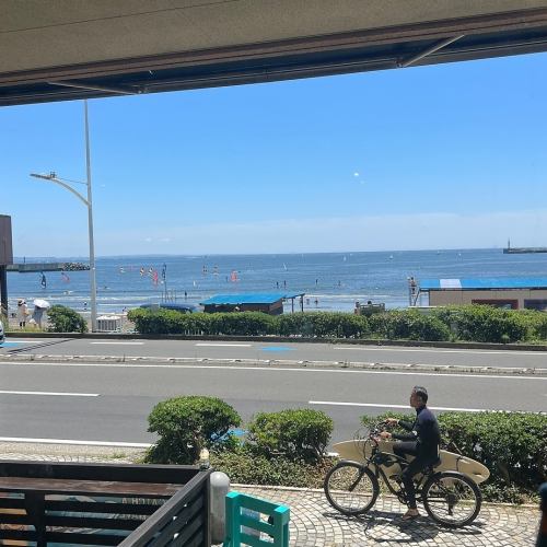 海の見えるCAFEレストラン