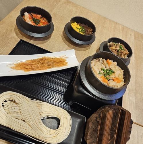 素麺釜飯/牛ごぼう釜飯　各