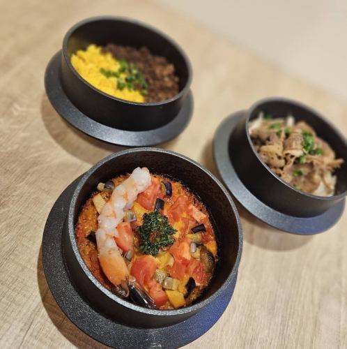 カルボナーラ釜飯/トマトクリーム釜飯　各