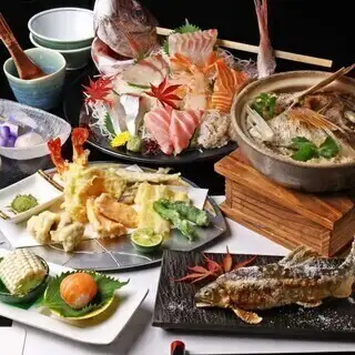 『寅衛門・名物堪能コース』季節野菜の天ぷらや鮮魚の西京焼きなど全8品3時間飲放題付き 4,000円