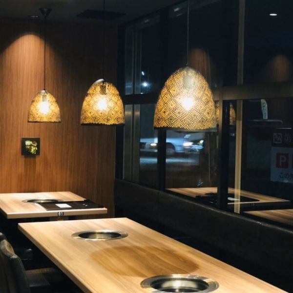 【おしゃれな店内】最大100名様でご宴会が可能です！焼肉宴会は牛角で！