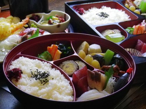 手まり弁当