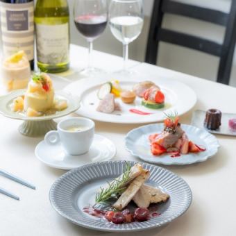 [Date or with someone special] Enjoy the seasonal fruit French standard course