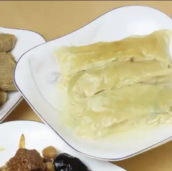 湯葉の肉巻き