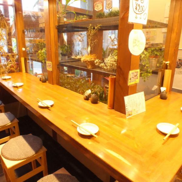 Counter seats are OK for up to 6 people.In addition to the counter, table seats are also available on the first floor ♪