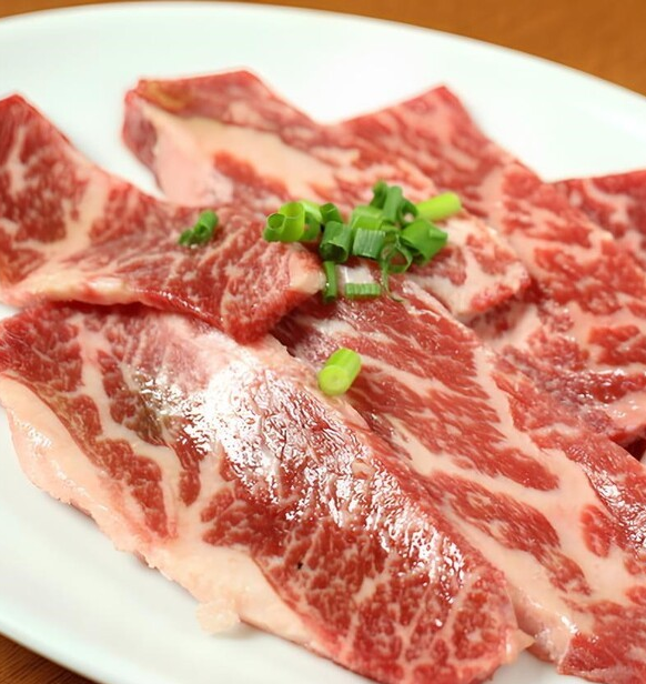 お肉にはこだわり、ジューシーで柔らかい美味しさを提供します♪