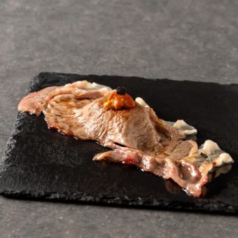 黒毛和牛サーロイン炙り寿司 (一貫)