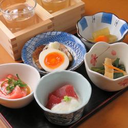 We offer snacks and dishes that go well with sake from 380 yen.