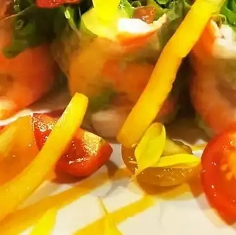 Shrimp and avocado spring rolls