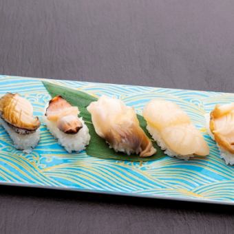 Five types of live shellfish sushi