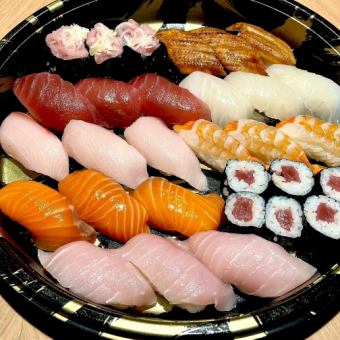 Chef's choice nigiri sushi 24 pieces (8 kinds x 3) and thin roll set