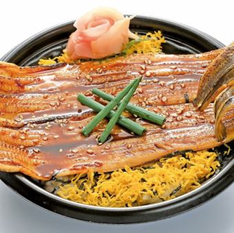 Boiled conger eel rice bowl