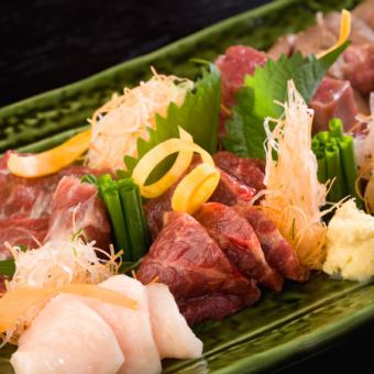 Kumamoto horse sashimi & Hakata beef offal hot pot! “Luxury course” full of specialty gourmet foods [8 dishes in total + 2.5 hours of all-you-can-drink included] 4,500 yen