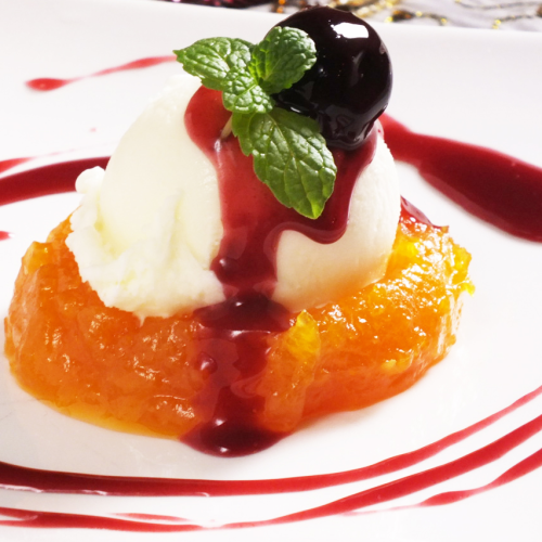 We are also preparing popular handmade desserts abundantly!