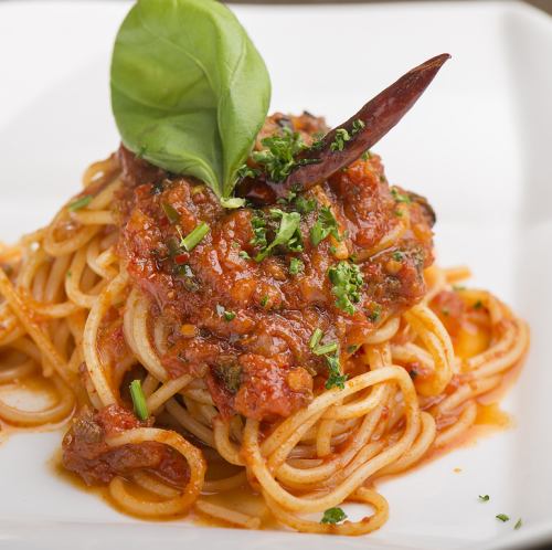 ナポリターナ　/　アラビアータ　/　ペッツォ　