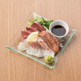 Assorted 3 types of sashimi