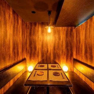 【2~25名様】ご案内可能なテーブル席もご用意ございます!各種ご宴会使いは勿論、お仕事終わりや普段使い、デートに女子会等幅広いシーンでお使いいただけます◎