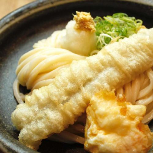 毎朝が打ち立ての自家製うどんです！