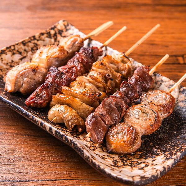 Young chicken, pork, and domestically produced ☆ Fragrant, hot, and juicy! Charcoal-grilled skewers <You can order from 1 piece>