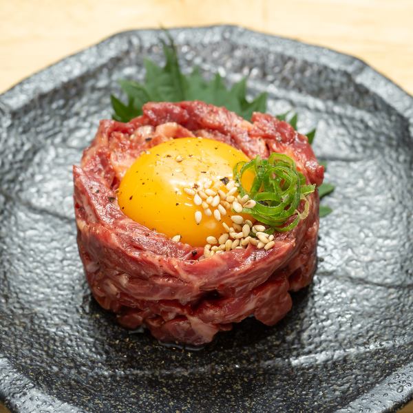 黒毛和牛ユッケ