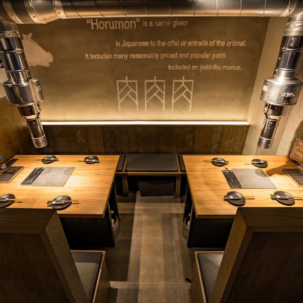 シックで落ち着いた雰囲気の店内は、大人の隠れ家のような空間です。プライベートな時間を大切にしたいお客様へ、おひとり様大歓迎のカウンター席もご用意しております◎もちろん、ご友人やご家族との和やかなお食事、大切な方とのデート、会社のご接待やご親族の集まりなど、あらゆるご宴会にご活用いただけます。