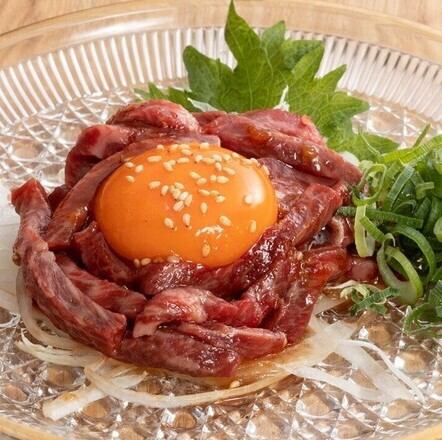 黒毛和牛の生ユッケ