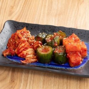 キムチ盛り合わせ