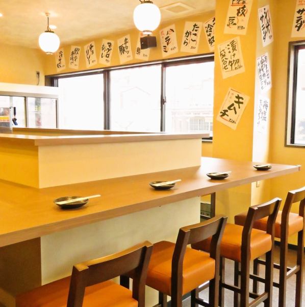 【Counter seats can also relax from one person ♪】 Please feel free to use the counter seat which can talk fun with the store clerk from one person.