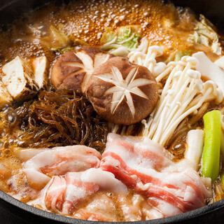 【喫煙可】【牛すき焼きコース】特選牛肉を自家製割り下のすき焼きで堪能！6000円！